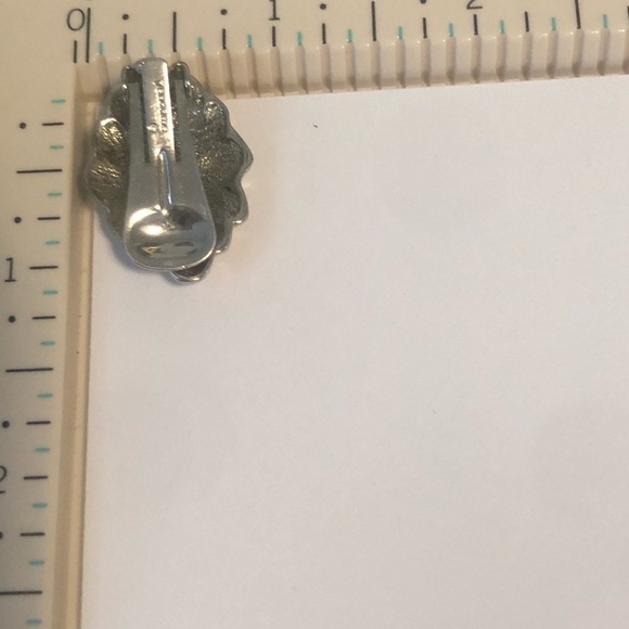 VTG Vendome By Coro Silver Tone Diamond Shapes Clip On Earrings 1.1” x .7” - Picture 5 of 5